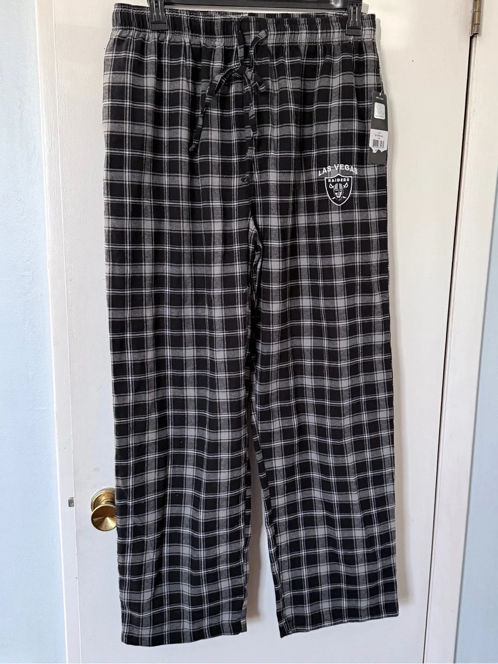 NFL Las Vegas Raiders Embroidered Logo Black White Plaid Sleepwear Pants Sz XL